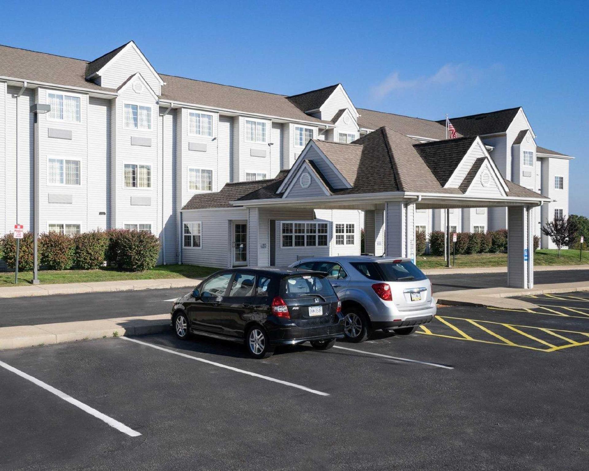 Microtel Inn & Suites By Wyndham Pittsburgh Airport Robinson Township Extérieur photo