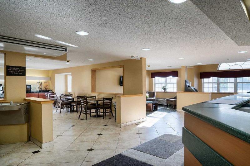 Microtel Inn & Suites By Wyndham Pittsburgh Airport Robinson Township Extérieur photo