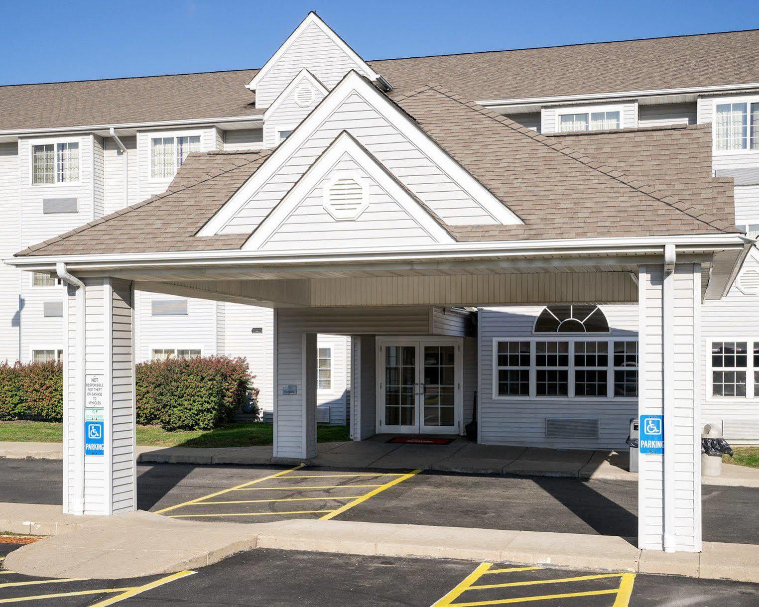 Microtel Inn & Suites By Wyndham Pittsburgh Airport Robinson Township Extérieur photo