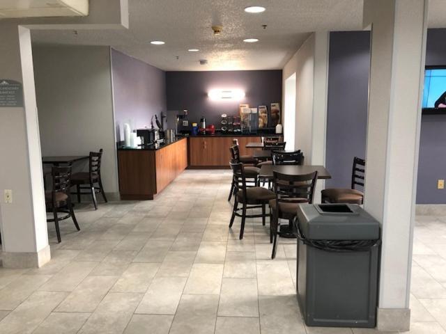 Microtel Inn & Suites By Wyndham Pittsburgh Airport Robinson Township Extérieur photo