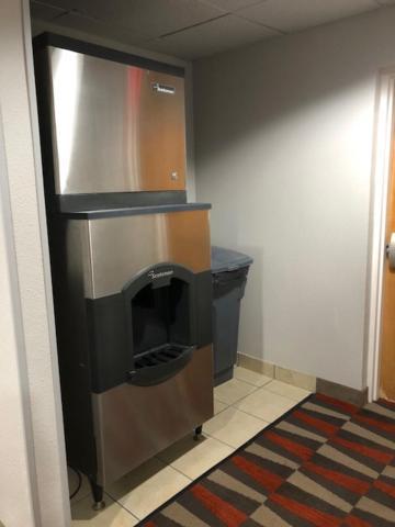 Microtel Inn & Suites By Wyndham Pittsburgh Airport Robinson Township Extérieur photo